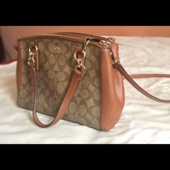 ❌❌SOLD❌❌ Coach Christie Mini Signature Satchel - Picture 2 of 4